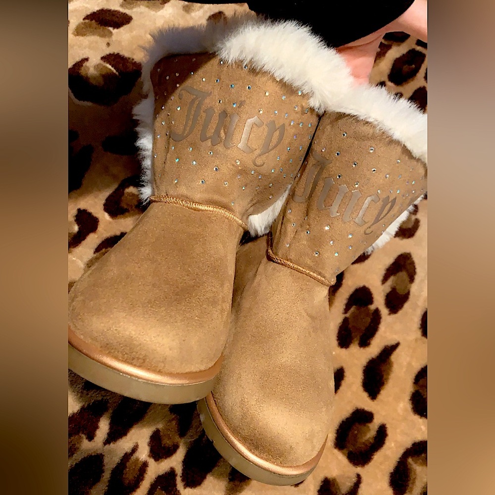 NWT juicy couture boots